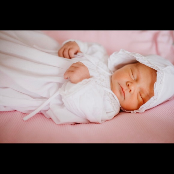 Meet your Posher, Chloe - Picture 3 of 3